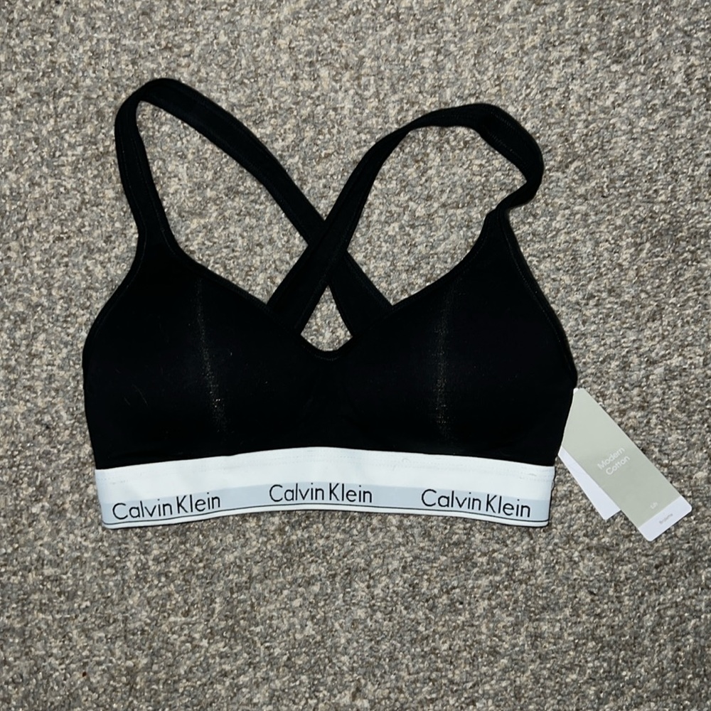 Calvin Klein bralette, lift, no underwire cross back, new with tags black medium